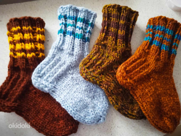 Тёплые вязаные носки, ручная работа. (фото #10)