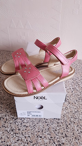 Uued Noël Access täisnahast sandaalid, suurused 28, 29