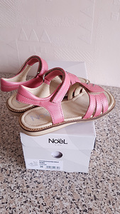 Uued Noël Access täisnahast sandaalid, suurused 28, 29 (2 foto / 3)