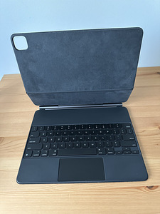 Apple Magic Keyboard 12.9'' iPad Pro, International (1 foto / 9)