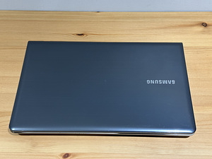 Samsung sülearvuti/ 15.6'' / i3-3110M 2.40 GHz / 4GB 1600MHz (4 foto / 10)