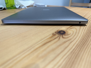 Apple MacBook Pro 13" 2017 / i7 2.5GHz / 16GB RAM /256GB SSD (6 foto / 10)