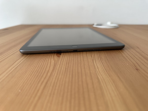Apple iPad 10.2 8.Gen ( 2020 ) 32GB (4 foto / 8)