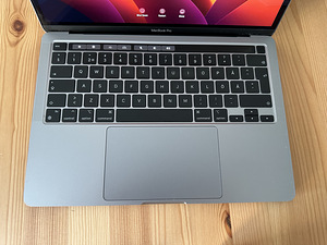 Apple MacBook Pro 13 2020 / M1 / 1TB SSD / 16GB RAM / 61 Cyc (3 foto / 10)