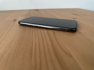 Apple iPhone 11 Pro 64GB Space Gray (3 foto / 9)