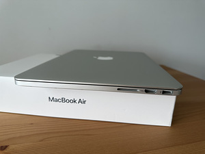 Apple MacBook Pro 13" 2013 / i5 2.4GHz / 4GB RAM / 128GB SSD (8 foto / 10)