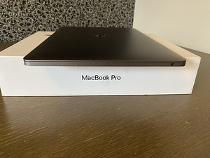 Apple MacBook Pro 13" 2017 / i5 2.3GHz / 8GB RAM / 256GB SSD (7 foto / 9)