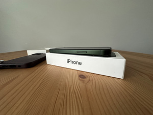 Apple iPhone 13 Mini 256GB, nagu uus! Garantii! (4 foto / 8)