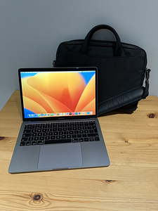 Apple MacBook Pro 13" 2017 / i5 2.3GHz / 8GB RAM / 128GB SSD (1 foto / 10)