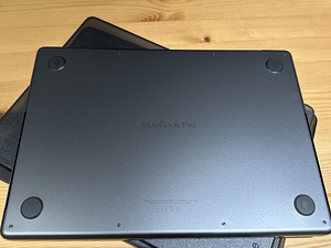 Apple MacBook Pro 14 (2023) M3 Pro, 11C/14C, 18 GB, 512 GB (7 foto / 7)