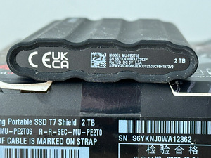 Samsung Kaasaskantav SSD T7 Shield 2TB - 25 Töötundi! (4 foto / 5)