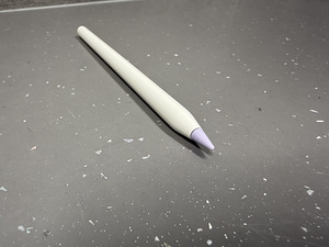 Apple Pencil 2 (2-го поколения) (2 фото из 4)