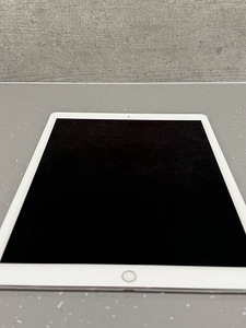 Apple iPad Pro 12.9" 128GB WiFi + Cellular (2 foto / 8)