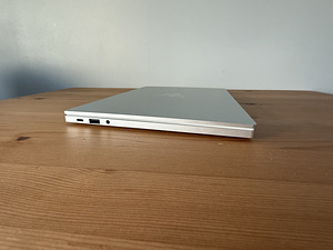 Razer Book 13 / i7-1165G7 / FHD Touch / 16GB RAM / 512GB SSD (6 foto / 10)