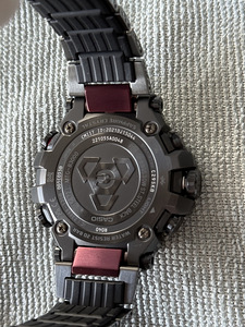 Casio G-Shock MTG B3000BD-1AER (8 foto / 10)