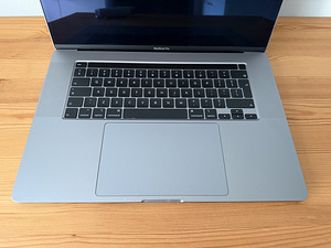 Apple MacBook Pro 16 / i9 9980H 2.3GHz / 16GB RAM /1TB SSD (3 foto / 10)