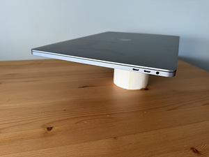 Apple MacBook Pro 16 / i9 9980H 2.3GHz / 16GB RAM /1TB SSD (6 foto / 10)