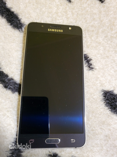 Samsung J5