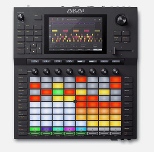 Akai Force Professional -standalone music production system. (2 foto / 3)