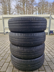 215/65/17 MICHELIN