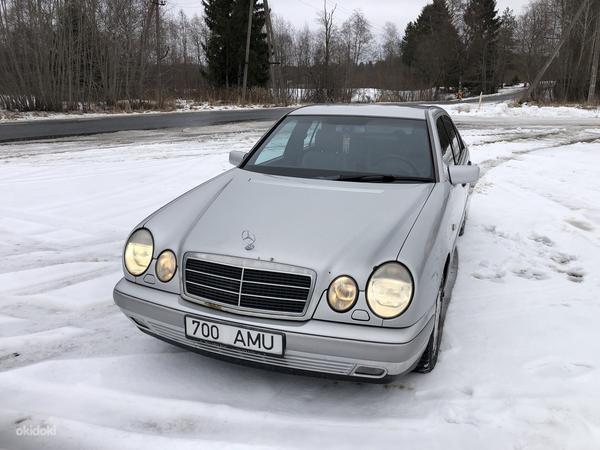 Mercedes-Benz E 280 4MATIC 2.8 150kW (фото #2)