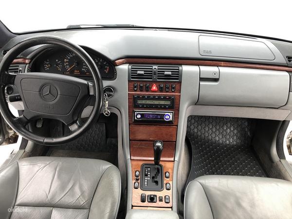 Mercedes-Benz E 280 4MATIC 2.8 150kW (foto #9)