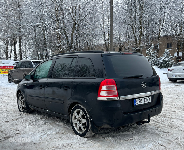 Opel Zafira 1,8 л 103 кВт (фото #8)
