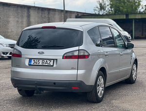 FORD S-MAX (5 фото из 10)