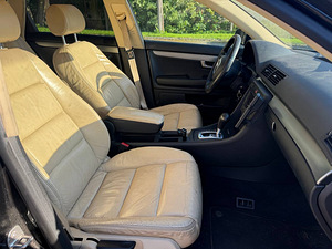 AUDI A4 AVANT (6 фото из 8)