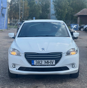 PEUGEOT 301 (2 foto / 8)