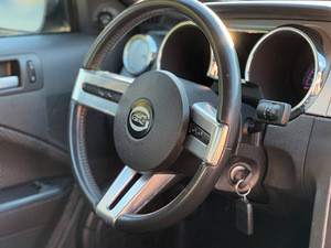 FORD MUSTANG (8 foto / 8)
