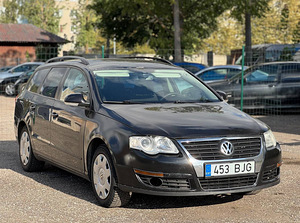 VOLKSWAGEN PASSAT VARIANT (3 foto / 8)