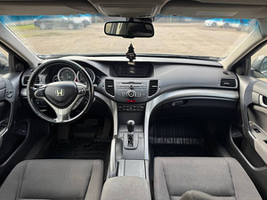 HONDA ACCORD TOURER (7 foto / 8)