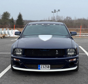 FORD MUSTANG (2 фото из 7)