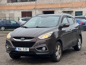 HYUNDAI IX35 (1 фото из 10)