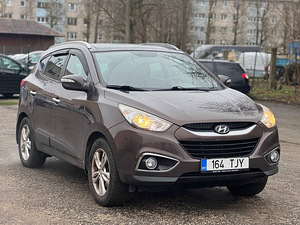 HYUNDAI IX35 (2 фото из 10)