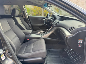 HONDA ACCORD TOURER (5 foto / 8)