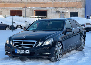 MERCEDES-BENZ E 350 CDI 4MATIC (2 foto / 9)