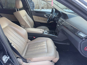 MERCEDES-BENZ E 350 CDI 4MATIC (8 foto / 9)