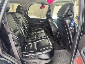 CADILLAC ESCALADE (8 foto / 14)