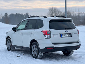 SUBARU FORESTER (6 foto / 11)