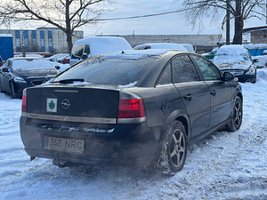 OPEL VECTRA (4 foto / 7)