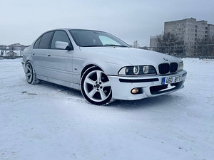BMW 525D (2 foto / 9)