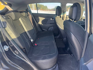 KIA SPORTAGE (8 foto / 9)