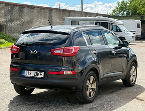 KIA SPORTAGE (6 foto / 9)
