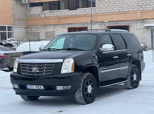 CADILLAC ESCALADE (2 фото из 15)