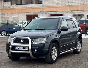 SUZUKI GRAND VITARA (2 foto / 8)