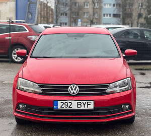 VOLKSWAGEN JETTA (2 foto / 8)