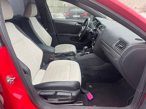 VOLKSWAGEN JETTA (8 фото из 8)