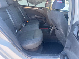 SKODA SUPERB (7 foto / 8)